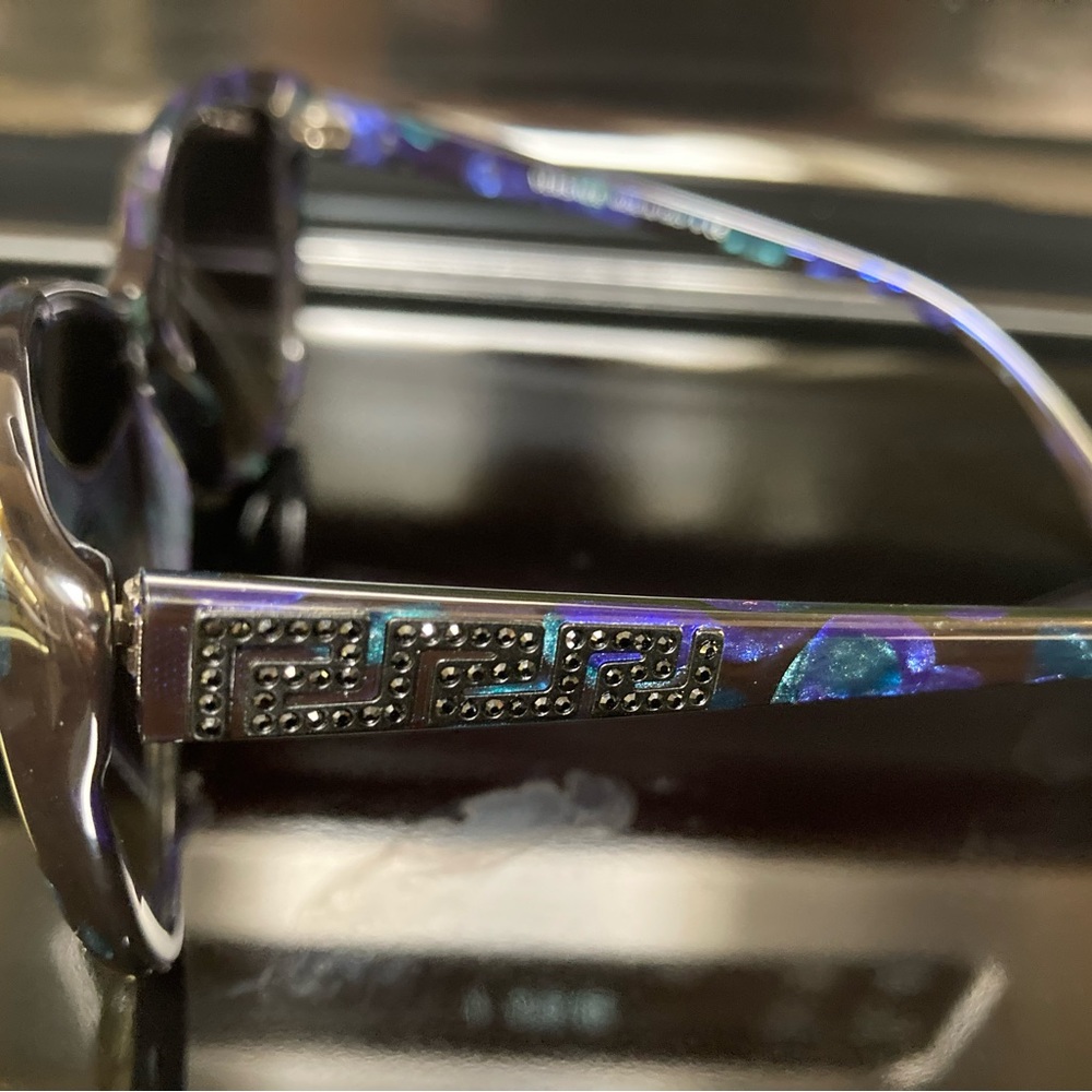New Versace MOD4264-B 5127/8G. Blue Green Butterfly Shape Sunglasses - Picture 15 of 16